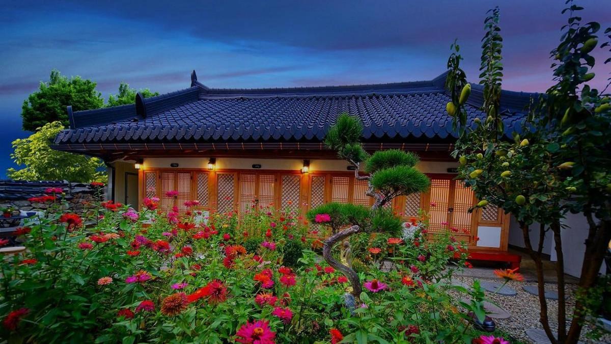 Jeonju Hanok Midam Exterior photo